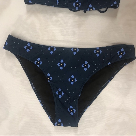 Cupshe Bikini Blue Strappy Swimsuit Size Large - Picture 4 of 11